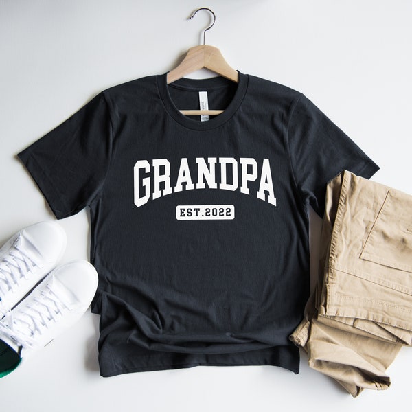 Promoted to Grandpa 2022©Pregnancy Announcement,Pregnancy Announcement shirt to grandparents,Best Grandpa Ever, Grandpa Shirt,Future Grandpa
