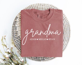 Grandma shirt with grandkids names, Gift for Grandma, Personalized Grandma Gift, Custom Grandma Shirt, Personalized Grandma Tee,