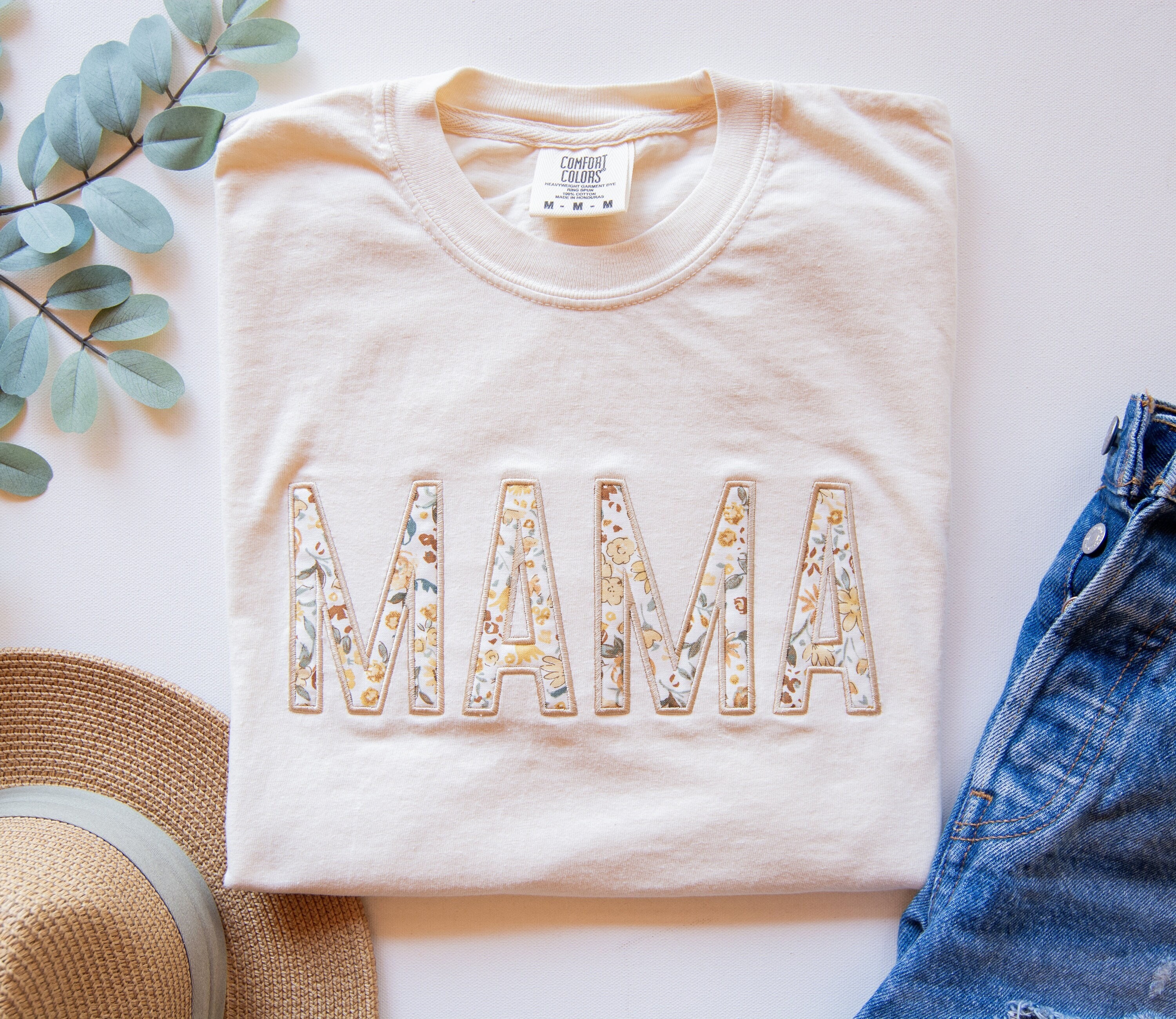 Mama Embroidered Shirt, Gift for Mom, Mama Shirt, Mother's Day gift, Embroidered Mom Shirt, New Mom Gift,
