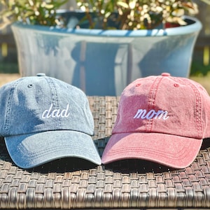 Dad and Mom Hats, Pregnancy Announcement hats, Custom Embroidered Hats,Mom and Dad Baseball hats, New Dad hat, Baby shower gift