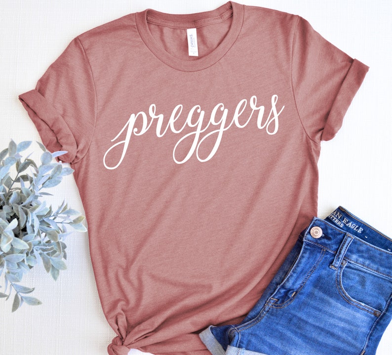 Pregnancy shirt, Preggers Shirt , Preggers TShirt, Pregnancy announcement shirt ,Prego Shirt, Pregnant AF shirt, afbeelding 1