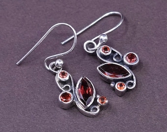Vintage (300610) Sterling silver handmade earrings, solid 925 silver with ruby and cable around details, stamped 925