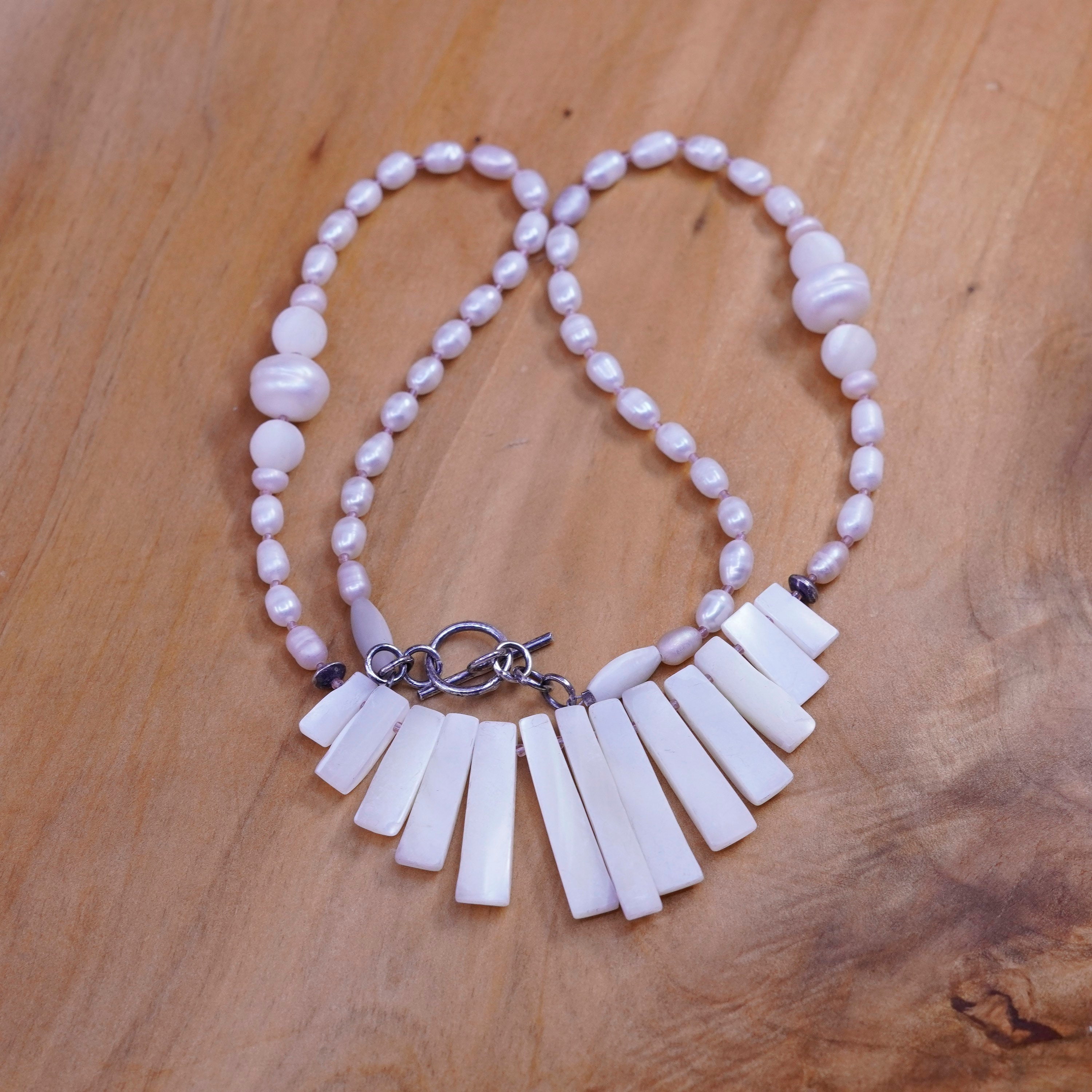 Vintage Freshwater Pearl Beads Necklace 