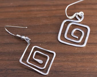 Vintage Sterling silver handmade earrings, 925 sprial dangles, stamped 925