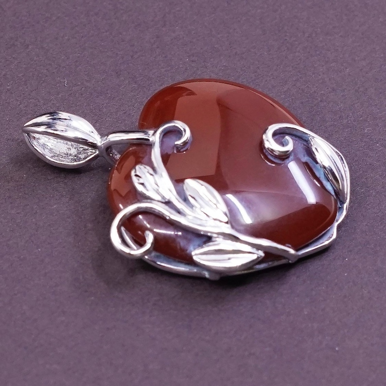 Vintage Sterling silver pendant the dirt can be removed wi 320048 stamped 925 JAD solid 925 silver vine and leaves with carnelian heart
