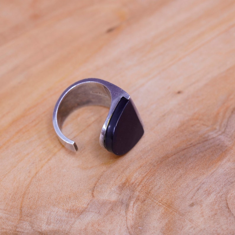 modern 925 open band with onyx inlay stamped Sterling vintage Sterling silver handmade ring Size 7.75