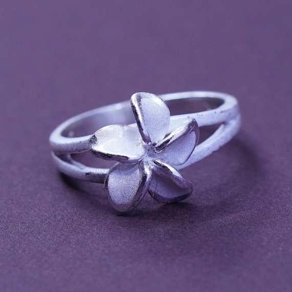 Size 4, vintage TMA Sterling 925 silver plumeria flower ring, stamped 925 TMA