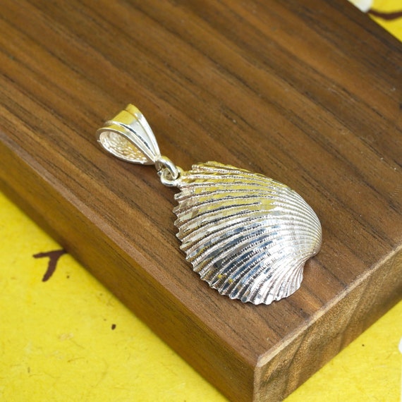 Vintage handmade sterling 925 silver shell pendan… - image 2