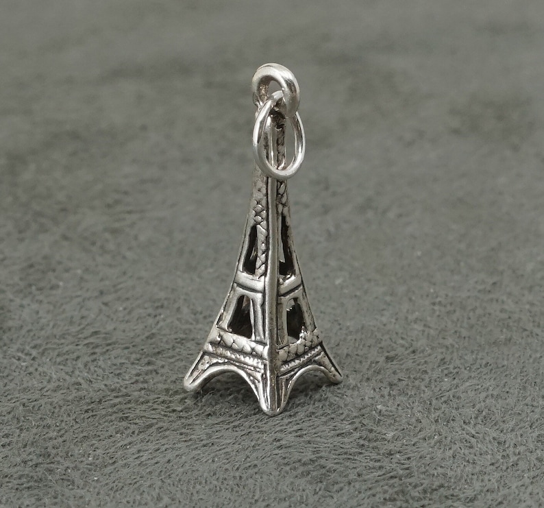Paris tower sterling silver handmade tower shaped charm Tokyo tower Vintage 320821 silver tested 925 silver pendant