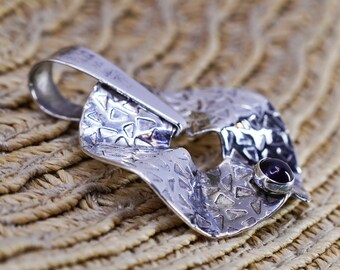 Vintage southwestern DTR Sterling 925 silver handmade textured wavy pendant with amethyst, Stamped 925 DTR