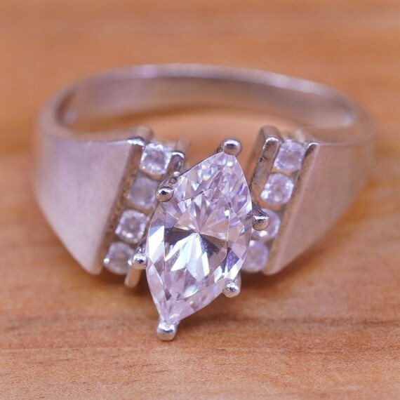 Size 7 stamped sterling vintage Sterling 925 silver anniversary ring with clear cz