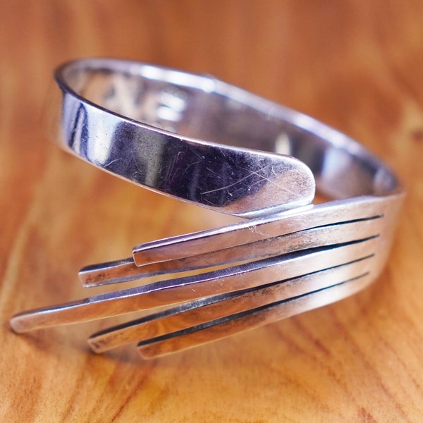 6.5”, Vintage Hecho En Sterling 925 silver handmade bracelet, fork bangle, stamped Mexico Hecho En