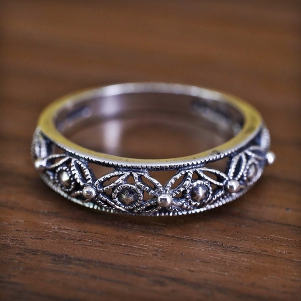 Size 8, vintage Sterling silver handmade ring, 925 filigree with marcasite details, stamped 925