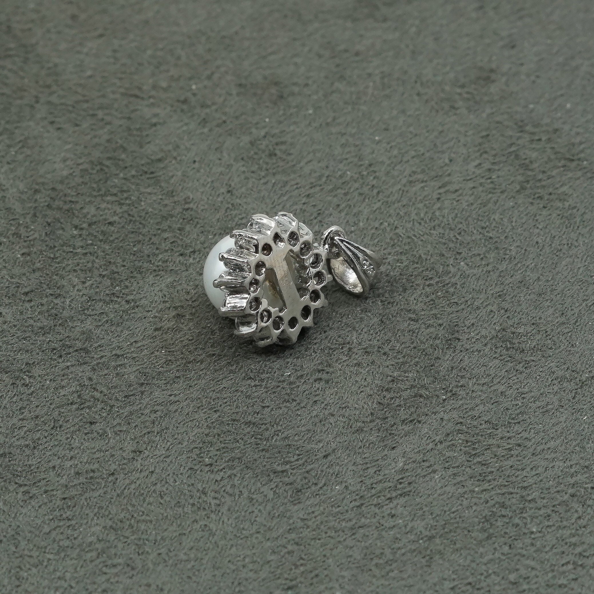 【2024年最新】大人気ブランドの人気アイテム  Vintage (320305) Sterling Silver Handmade Pendant, Solid 925 アクセサリー