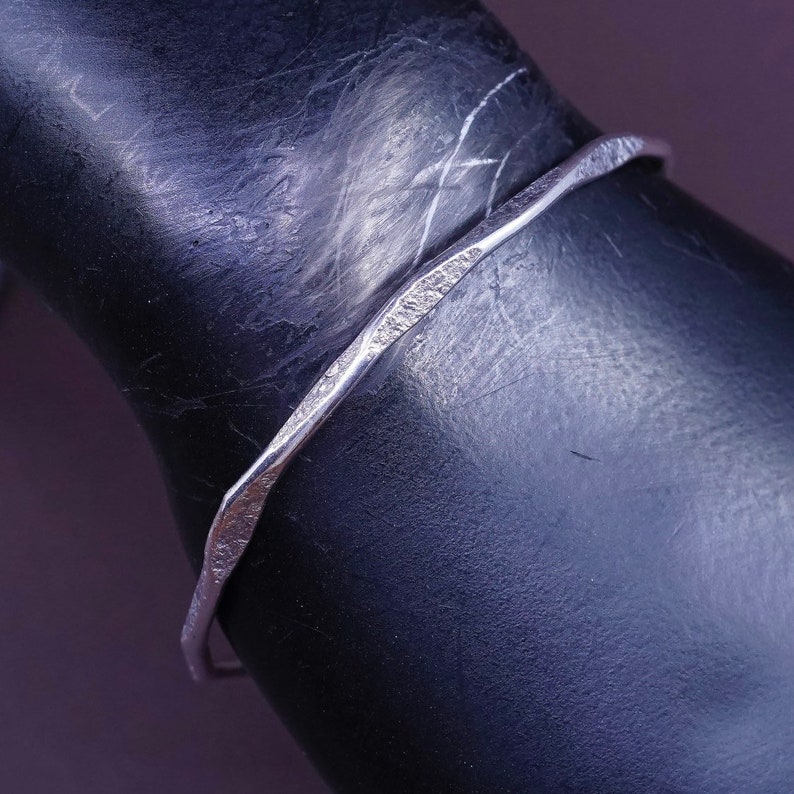 Sterling silver handmade bracelet 7.25 Vintage 330586 stackable bangle solid Southwestern hammered 925 silver cuff stamped sterling
