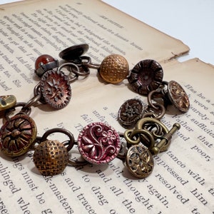 Antique and Vintage Button Bracelet in Shades of Burgundy and Gold, Gorgeous Picture Buttons, Victorian Jewelry, Unique Statement Bracelet