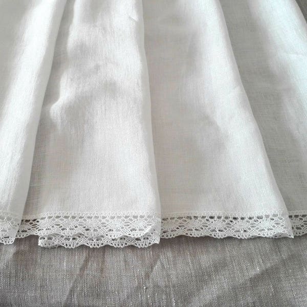 WHITE LINEN curtains. Linen cafe curtains/ with 1"/ 2.5 cm wide lace /white kitchen curtain .linen cafe curtain.leinenvorhang mit spitze