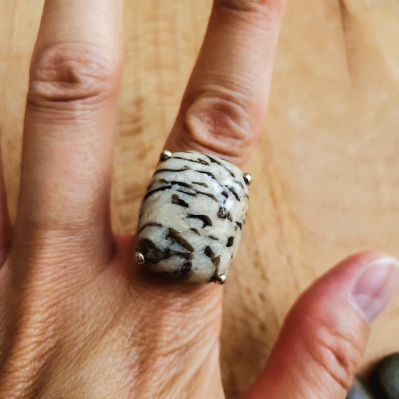 Silver Black and White Statement Ring, Vintage Ri… - image 10