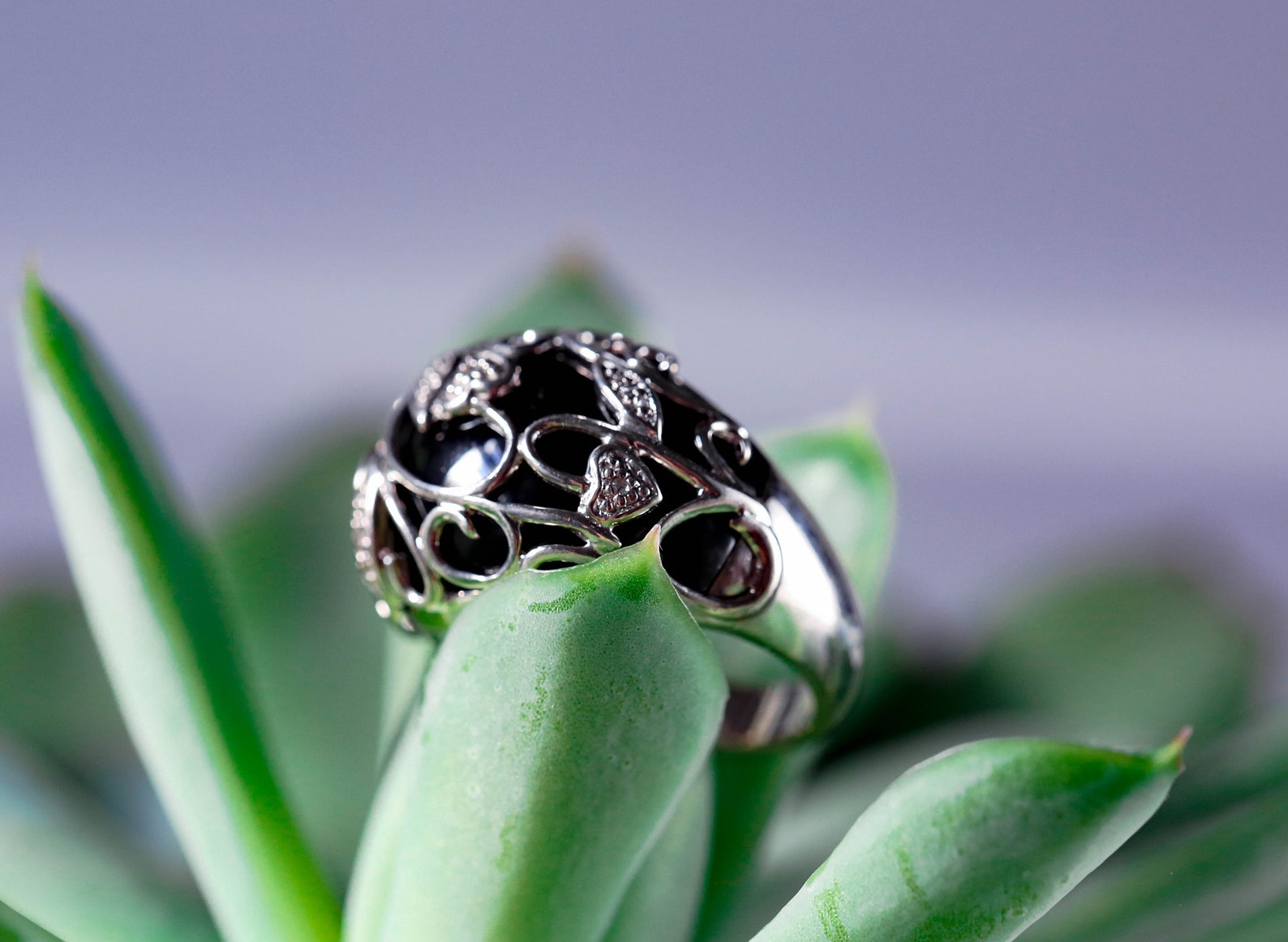 Vintage Statement Ring Onyx Color Floral, Design Statement Ring, Size 6 ...