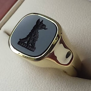 Men&#39;s 18k gold gemstone set signet ring - seal engraved with wax impression - Onyx - Sardonyx - Bloodstone - Cornelian - Lapis Lazuli