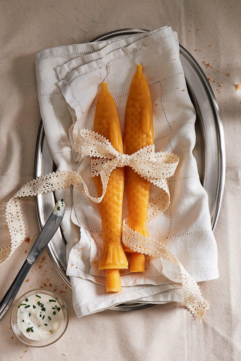 dashaflowerhead Beeswax Taper Candles - Thumbnail 3