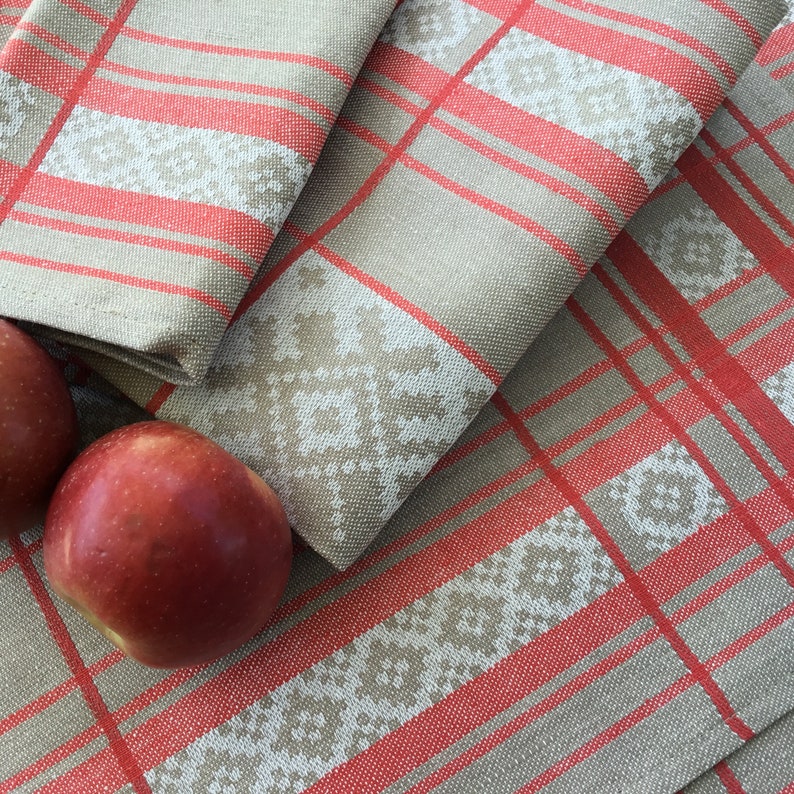 Elegant Dinner Tablecloth with Napkins Set Elegant Party Jacquard Linen Table Cover Red Romantic Dinner Table Setting Geometric Decor