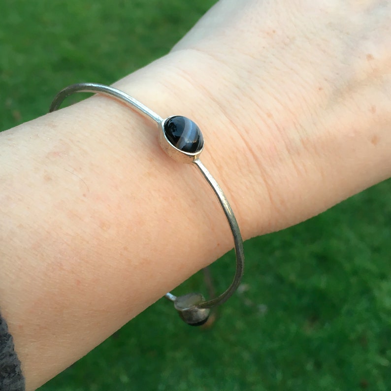 Vintage banded agate silver bangle bracelet