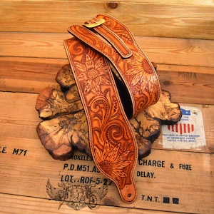 Correa de guitarra personalizada - Correa de guitarra personalizada de cuero ajustable con acolchado - Bronceado con girasoles con herramientas para guitarra eléctrica o acústica