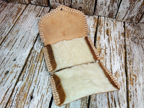 Portefeuille De Pêche à La Mouche Victorien En Cuir FARLOW + Leurres - Pièce Ancienne De Collection