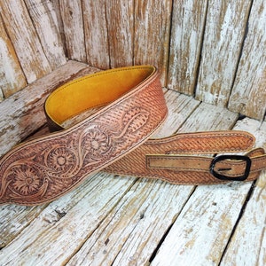Correa de guitarra personalizada - Correa de guitarra personalizada de cuero ajustable con acolchado - Con flores con herramientas para guitarra eléctrica o acústica