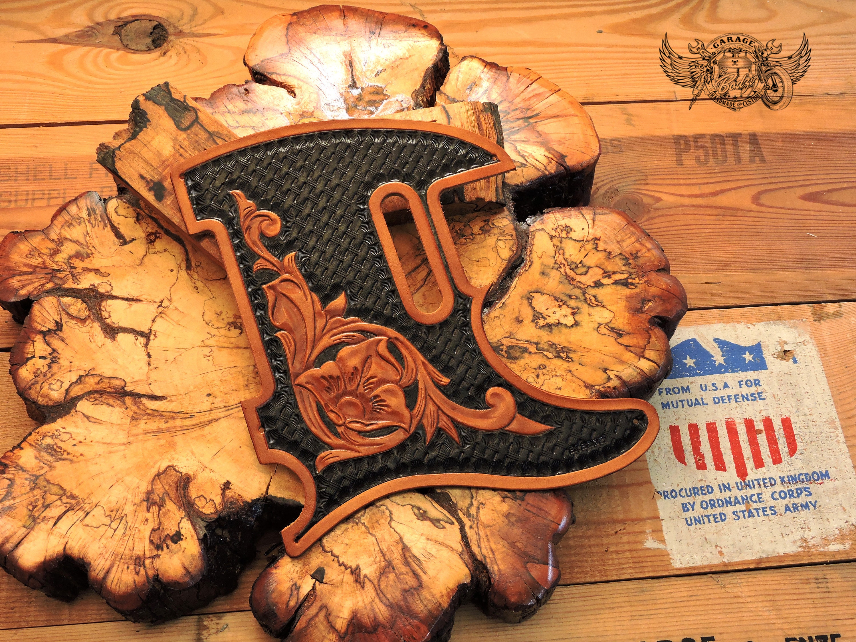 テレキャスター用カスタムピックガード - 黒のバスケットウィーブ柄と