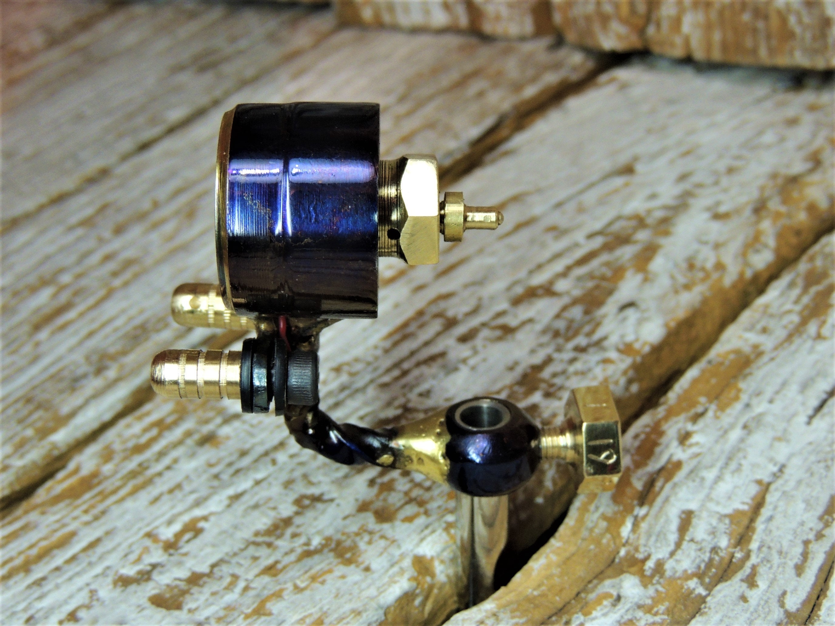 タトゥーマシン / ハンドメイドロータリータトゥーマシン / ハンド