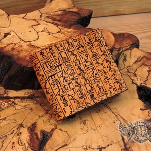 Cartera de cuero grabado / cartera de cuero hecha a mano / cartera de cuero de los hombres / cartera de jeroglíficos grabados / jeroglíficos egipcios