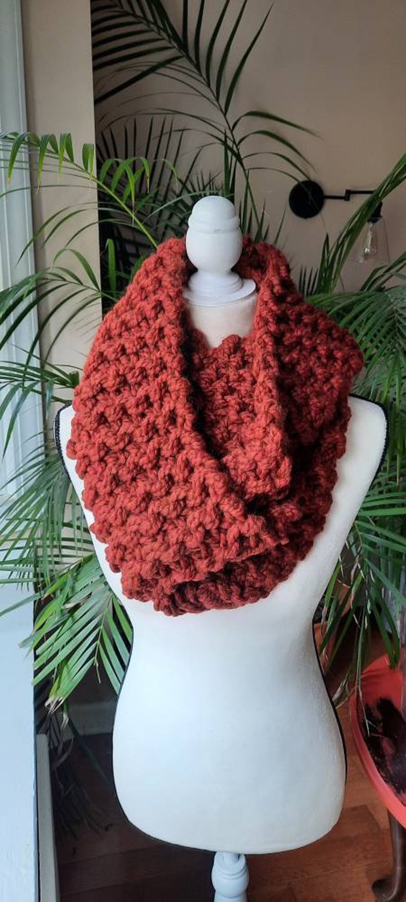 Chunky Knitted Infinity Scarf image 4