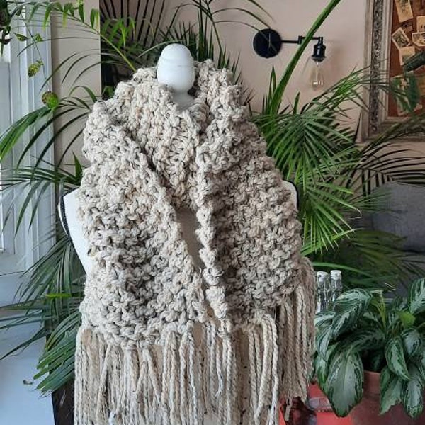 Chunky knitted Scarf