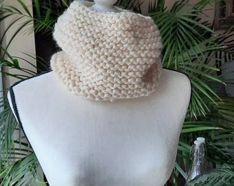 Knitted warm Cowls