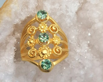 Plejadischer Ring mit Swarovski Kristallen und türkischen Metallblumen - 'Segnungen der Natur'