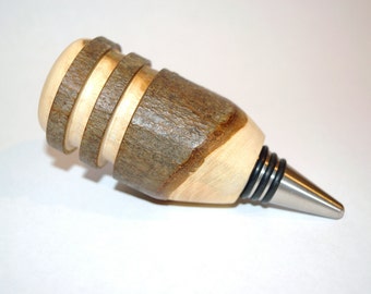 Bark on maple bottlestopper