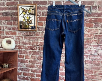 Mens 70s Deadstock Levi’s Orange Tab Dark Wash Straight Leg Denim Jeans, 29” waist, 35” hip, 33.75” inseam
