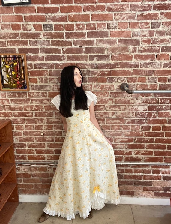 70s Pale Yellow Cotton Prairie Gown