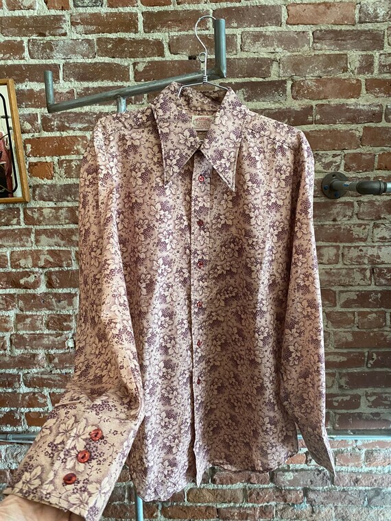 70s Men’s Psychedelic Dagger Collar Shirt 44” Ches