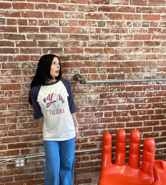 70s Snoopy Soft Baseball Tee Size Medium