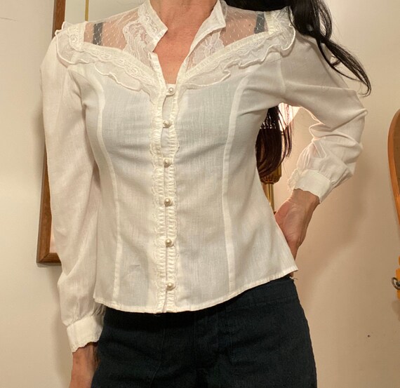 70s Crisp White Cotton & Lace Victorian Blouse