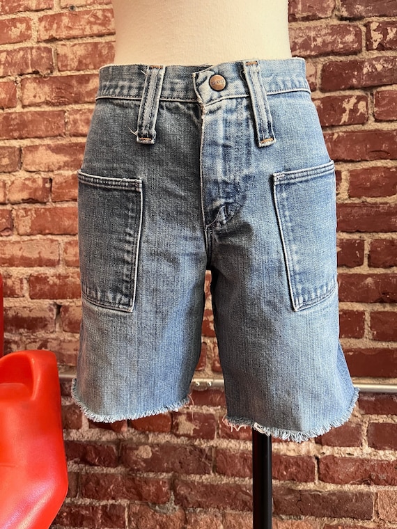 70s Vintage Light Wash Denim Cut Off Shorts by Maverick