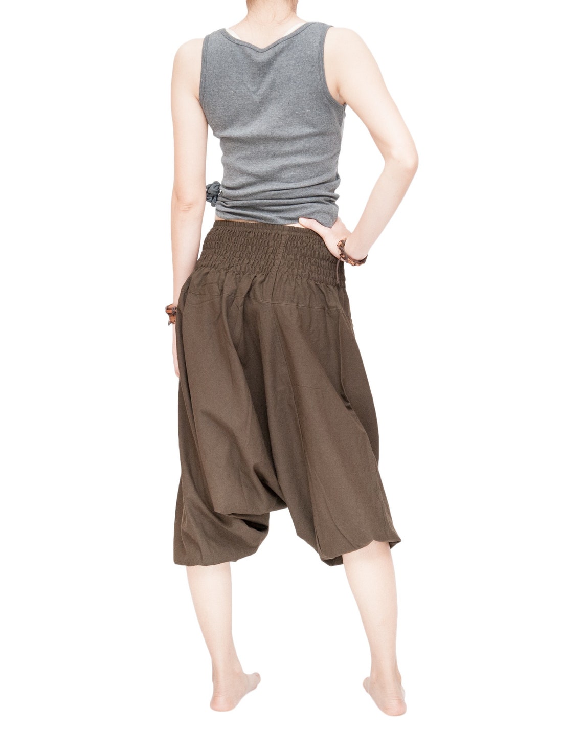 baggy capri pants