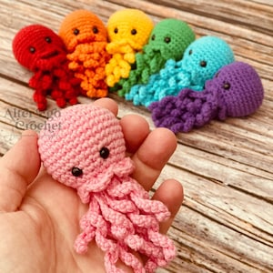 NO SEW - jellyfish crochet amigurumi pattern, jelly fish, octopus, squid, cotton and chenille version