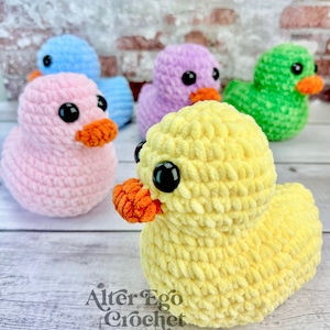 NO SEW - Rubber Duck amigurumi crochet pattern, duck, duckie, bird, kawaii, cute, easy, bath toy, chenille