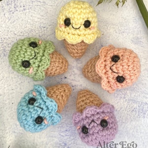 NO SEW mini ice cream crochet amigurumi pattern, popsicle, icecream, food, candy, kawaii, small, little tiny, cute, hæklet is