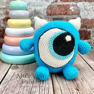 Monster crochet amigurumi pattern, monsters, one eye, cute, boy toys, dragon, scary, big eye, blue, kawaii, easy, beginner, instant download