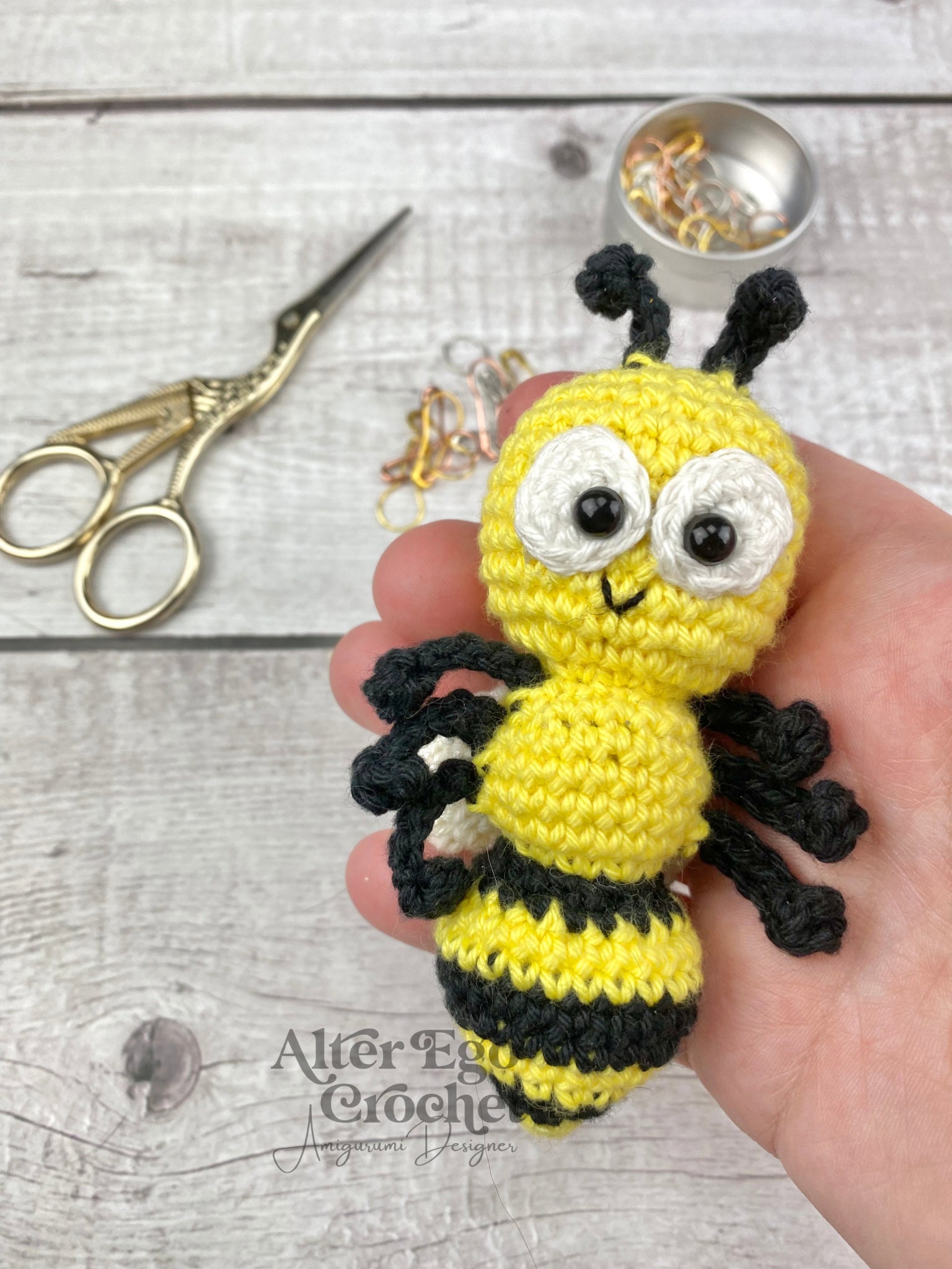 LOW SEW Bugs Crochet Amigurumi Pattern Bundle, 5 Insect Toys, Worm, Bee ...